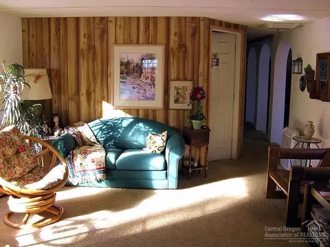 64995 Valeview Dr, Bend, OR 97703 photo 5