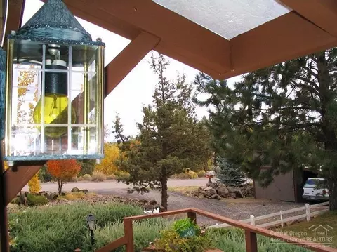 64995 Valeview Dr, Bend, OR 97703 photo 15