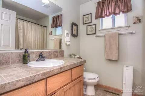20799 Renee Ct, Bend, OR 97701 photo 16