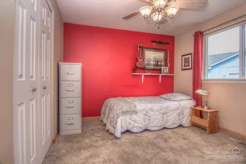 20799 Renee Ct, Bend, OR 97701 photo 17