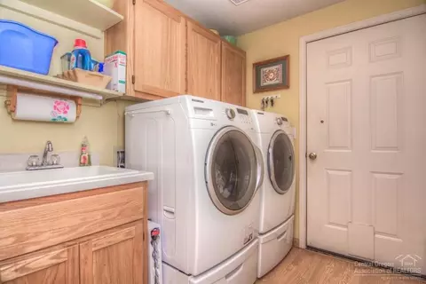 20799 Renee Ct, Bend, OR 97701 photo 10