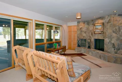 18010 Hickory Ln, Sunriver, OR 97707 photo 21