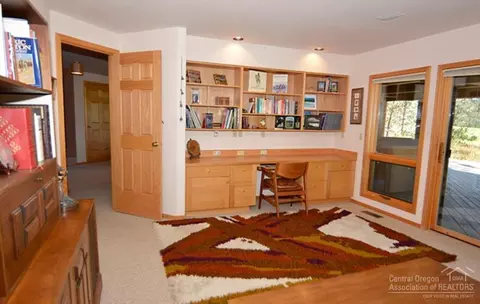 18010 Hickory Ln, Sunriver, OR 97707 photo 17