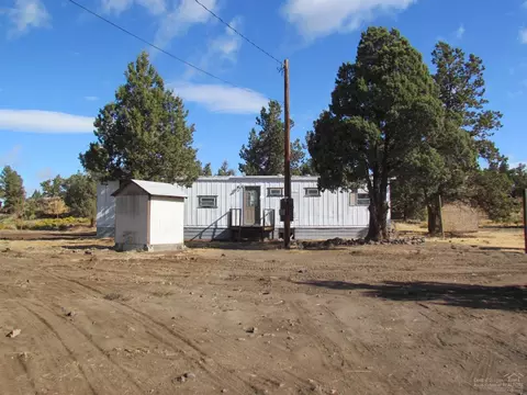 25060 Bachelor Ln, Bend, OR 97701 photo 2