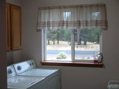 16183 North Dr, La Pine, OR 97739 photo 11