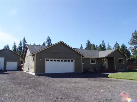 16183 North Dr, La Pine, OR 97739 photo 2