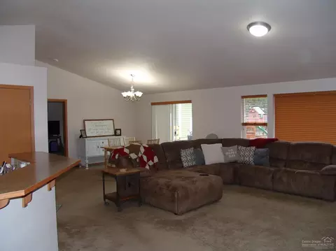 16183 North Dr, La Pine, OR 97739 photo 8