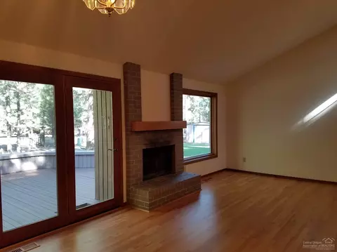 14530 Mountain View Loop, Sisters, OR 97759 photo 6