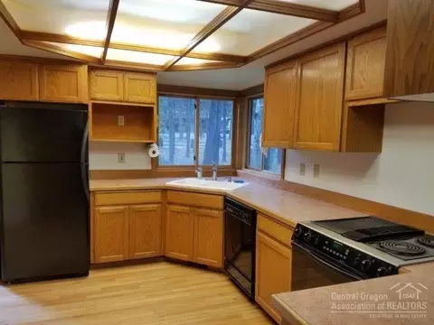 14530 Mountain View Loop, Sisters, OR 97759 photo 8