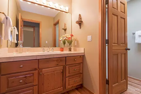 17927 Red Cedar Ln, Sunriver, OR 97707 photo 11