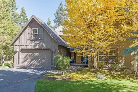17927 Red Cedar Ln, Sunriver, OR 97707 photo 1