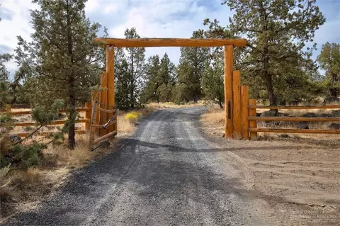 65325 73rd St, Bend, OR 97703 photo 5
