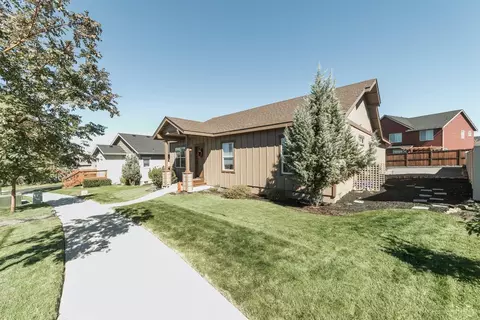63802 Stanley Way, Bend, OR 97701 photo 2