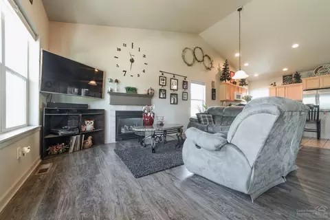63802 Stanley Way, Bend, OR 97701 photo 7