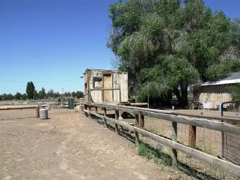 62750 Dodds Rd, Bend, OR 97701 photo 7