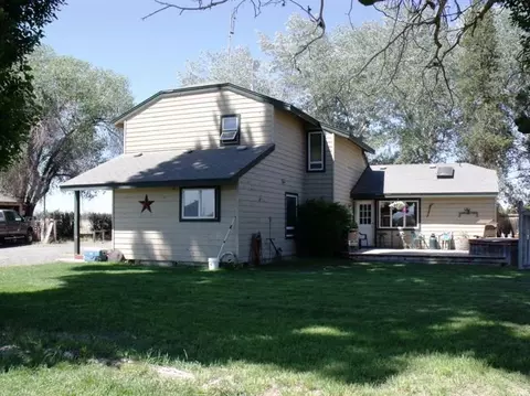 62750 Dodds Rd, Bend, OR 97701 photo 2