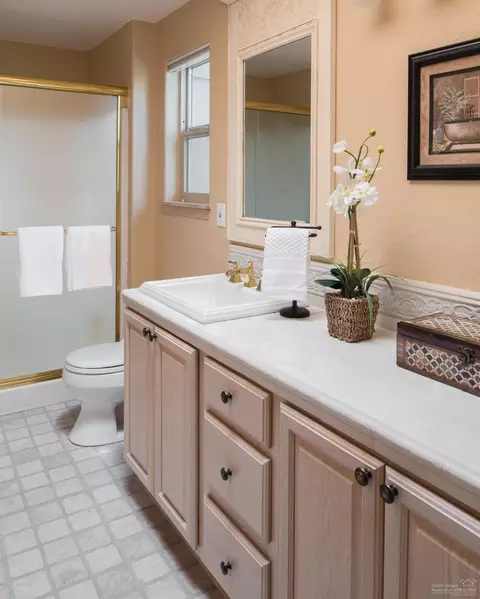 57815 Summit Ln, Sunriver, OR 97707 photo 9