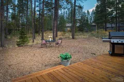 57815 Summit Ln, Sunriver, OR 97707 photo 4