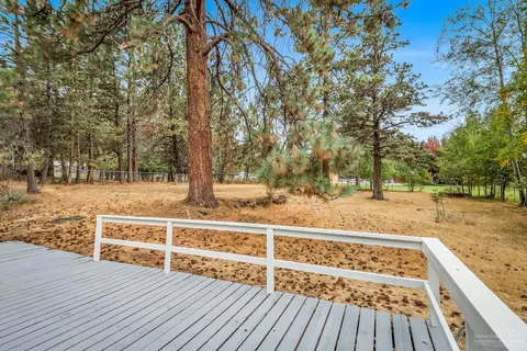 20312 Rae Rd, Bend, OR 97702 photo 17