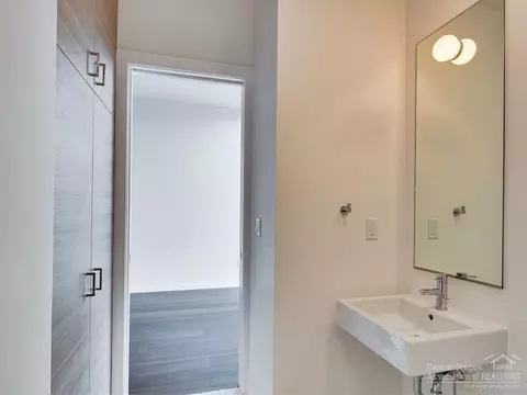 55 SW Wall St #22, Bend, OR 97703 photo 11