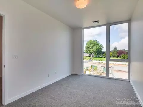 55 SW Wall St #22, Bend, OR 97703 photo 13