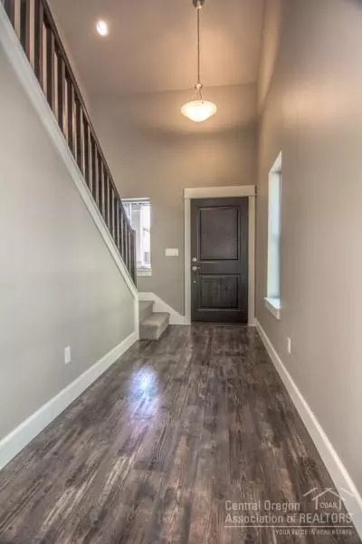 3141 NE Flagstone Ave, Bend, OR 97701 photo 5