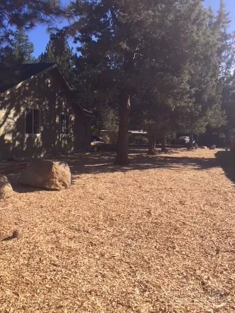 19994 Pinewood Rd, Bend, OR 97702 photo 5