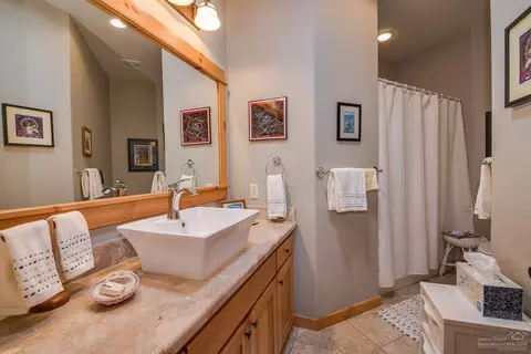 19529 Sugar Mill Loop, Bend, OR 97702 photo 2