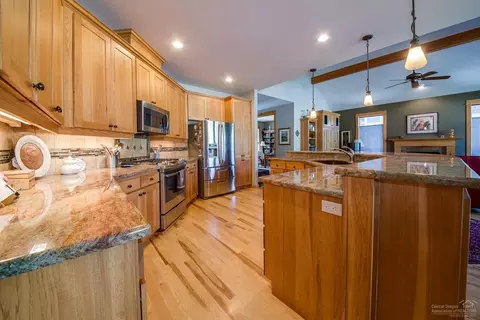 19529 Sugar Mill Loop, Bend, OR 97702 photo 6