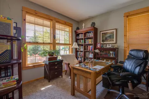 19529 Sugar Mill Loop, Bend, OR 97702 photo 5