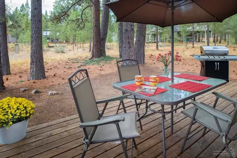 17818 Pine Ridge Ln, Sunriver, OR 97707 photo 11