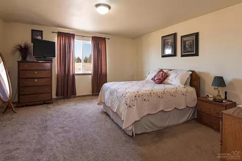 26291 Willard Rd, Bend, OR 97701 photo 8