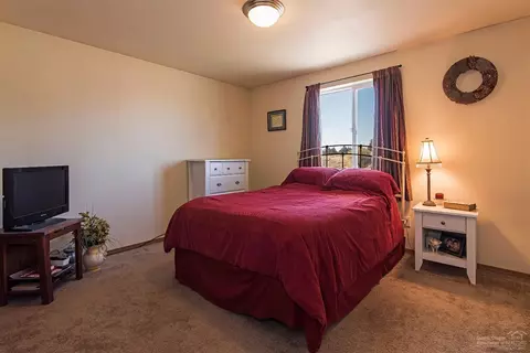 26291 Willard Rd, Bend, OR 97701 photo 10