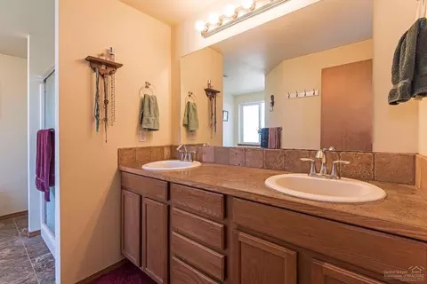 26291 Willard Rd, Bend, OR 97701 photo 9