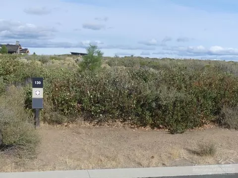 61385 Skene Trl, Bend, OR 97702 photo 2