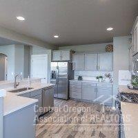 20356 SE Lois Way, Bend, OR 97702 photo 4