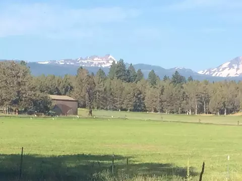 65541 Tweed Rd, Bend, OR 97703 photo 2