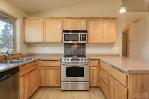 20530 Prospector Loop, Bend, OR 97702 photo 9