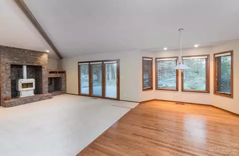 61143 River Bluff Trl, Bend, OR 97702 photo 5