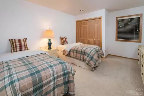 61143 River Bluff Trl, Bend, OR 97702 photo 14