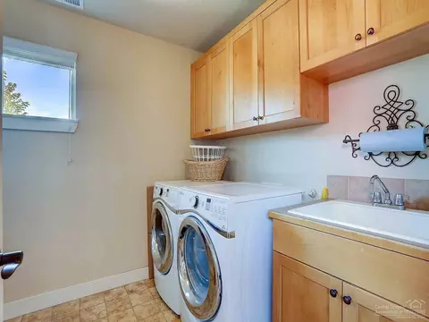 62477 Eagle Rd, Bend, OR 97701 photo 19