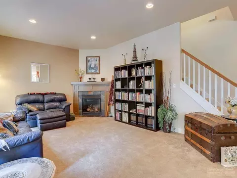 62477 Eagle Rd, Bend, OR 97701 photo 5