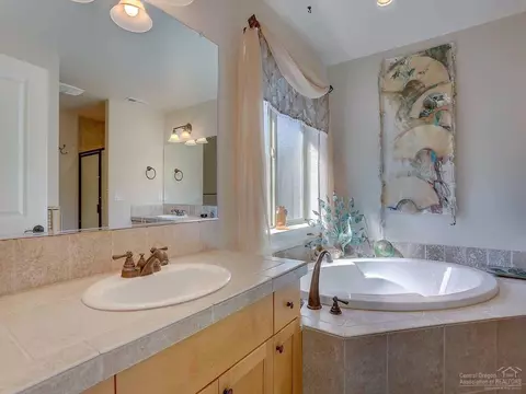 62477 Eagle Rd, Bend, OR 97701 photo 13