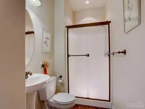 62477 Eagle Rd, Bend, OR 97701 photo 11