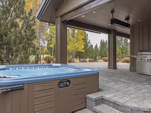 56405 Twin Rivers Dr, Bend, OR 97707 photo 22