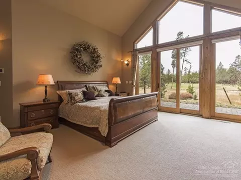 56405 Twin Rivers Dr, Bend, OR 97707 photo 15