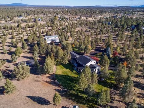 17939 Plainview Rd, Bend, OR 97703 photo 23