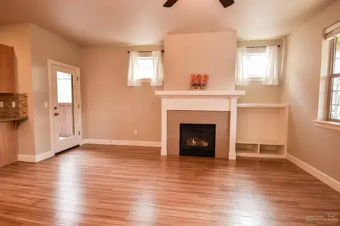 20536 Avro Pl, Bend, OR 97701 photo 2