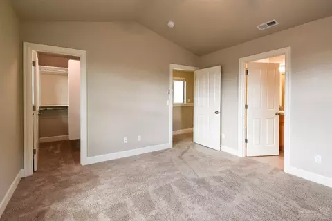 20536 Avro Pl, Bend, OR 97701 photo 9