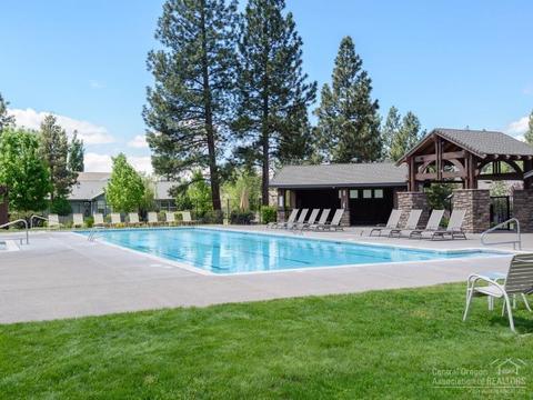 19464 Blue Lake Loop, Bend, OR 97702 photo 18